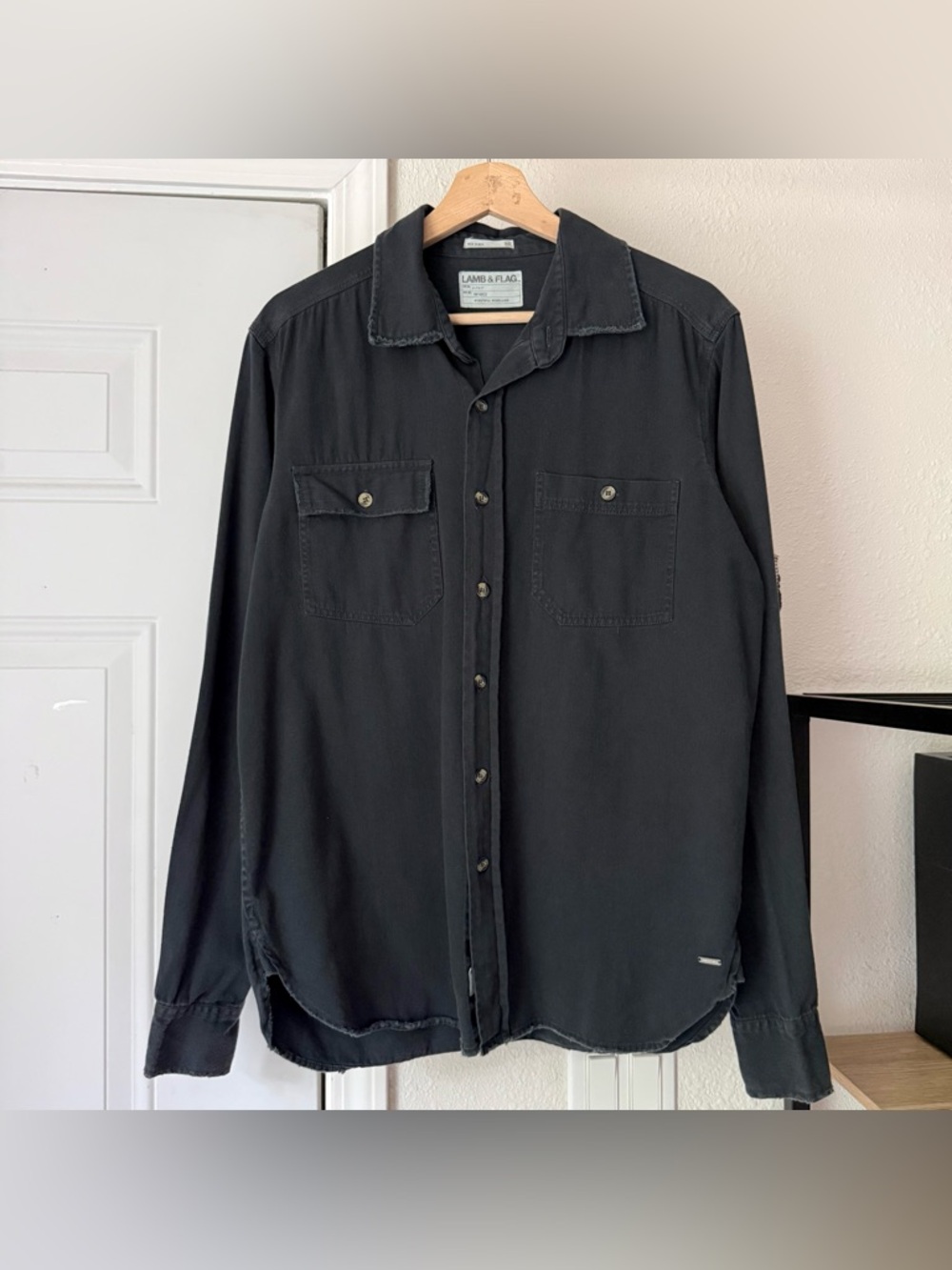 LAMB‎ & FLAG black men’s cotton distressed long sleeve button up shirt